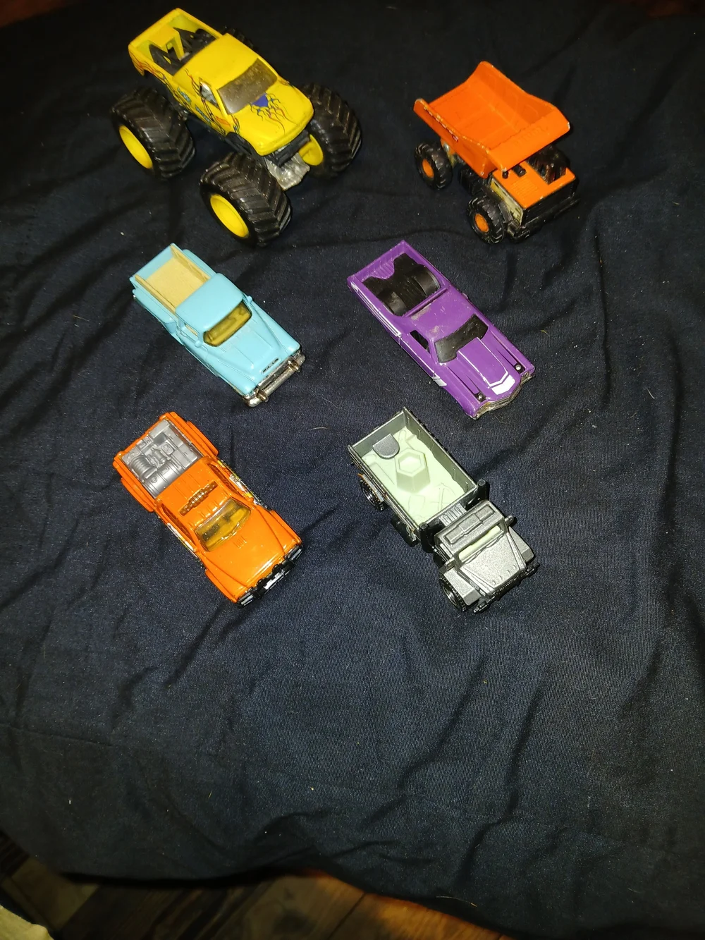 L9l 6-Piece Vintage Lot  Die-Cast Truck & Utility Vehicle Matchbox Hot Wheels
